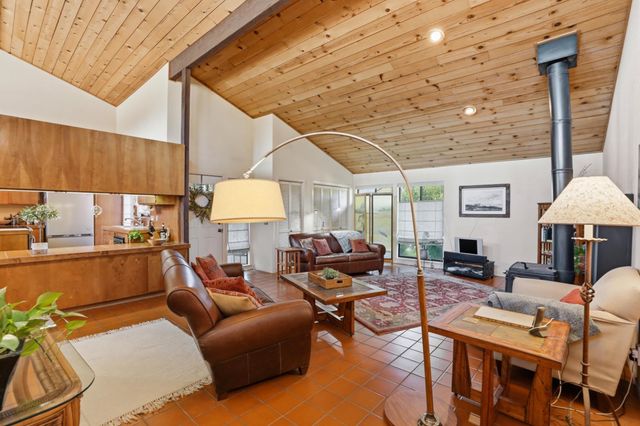 5354 Angelina Ave, Carmichael, CA 95608