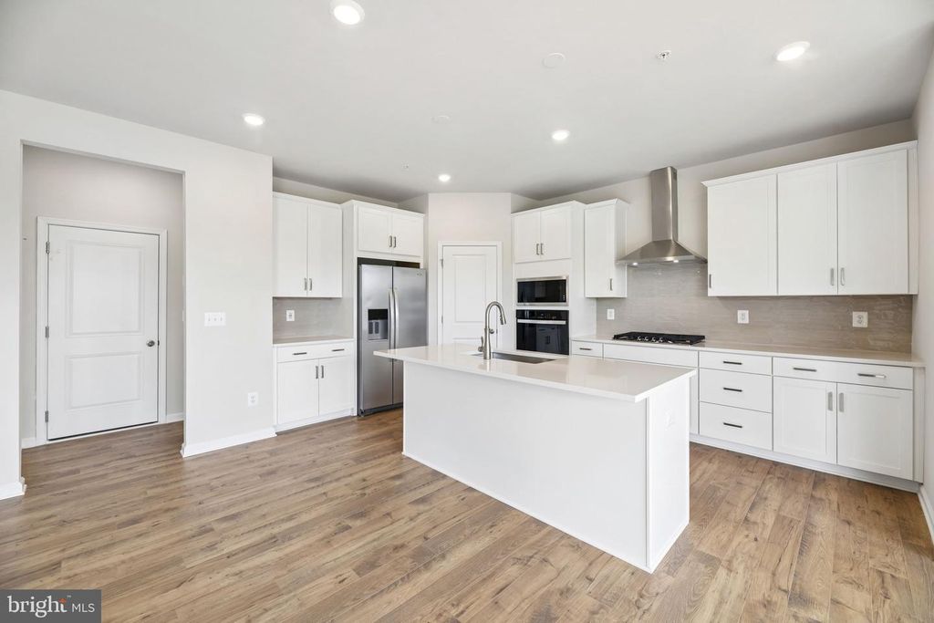 9726 LASSIE CT, Waldorf, MD 20601