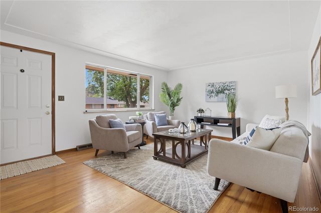362 Empire Street, Aurora, CO 80010