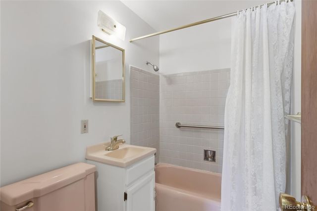 362 Empire Street, Aurora, CO 80010