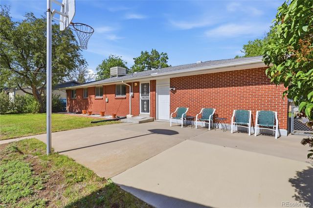 362 Empire Street, Aurora, CO 80010