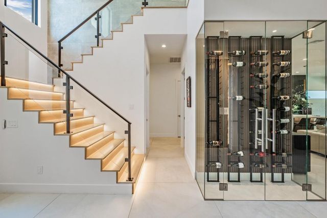 212 S RENELLIE DRIVE, Tampa, FL 33609