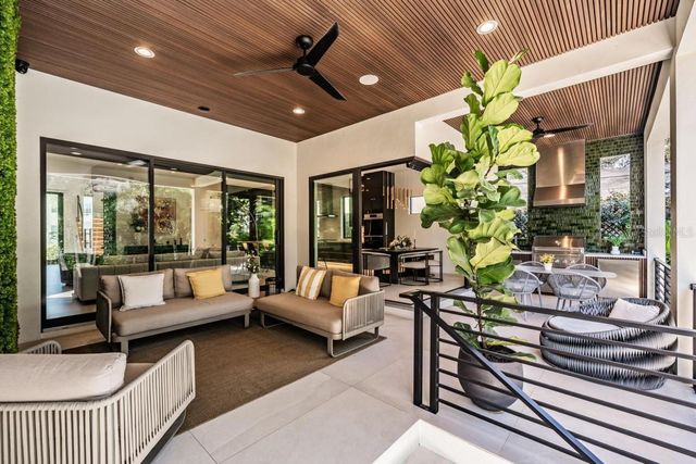 212 S RENELLIE DRIVE, Tampa, FL 33609