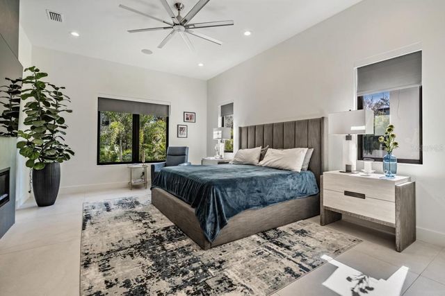 212 S RENELLIE DRIVE, Tampa, FL 33609