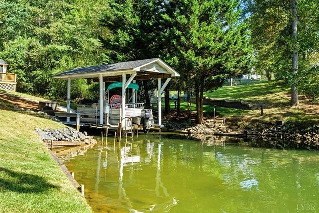 23 Brookside Lane, Moneta, VA 24121