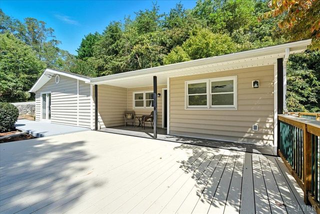 23 Brookside Lane, Moneta, VA 24121