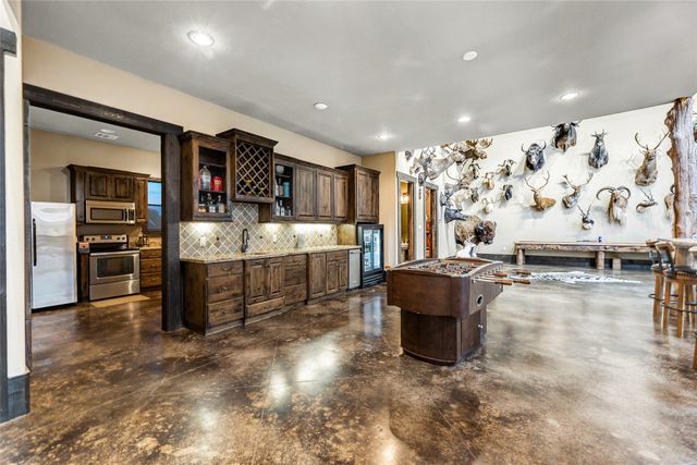 10285 Ferrill Creek Road, Bryan, TX 77808