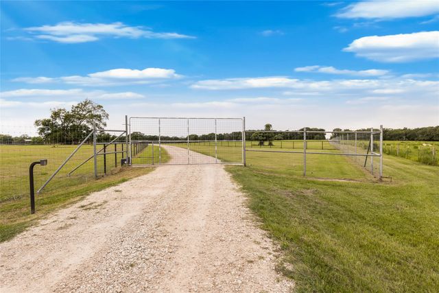 10285 Ferrill Creek Road, Bryan, TX 77808