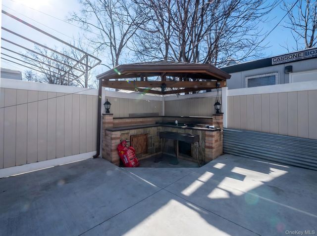 720 Ditmas Avenue, Brooklyn, NY 11218