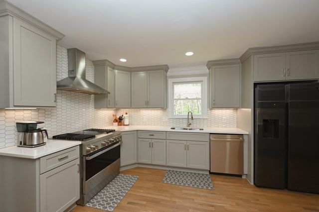 1115 Temple Ridge Ct, Nashville, TN 37221