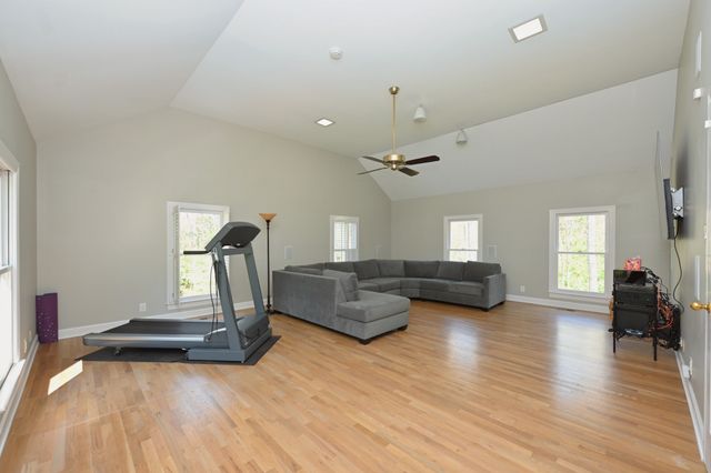 1115 Temple Ridge Ct, Nashville, TN 37221