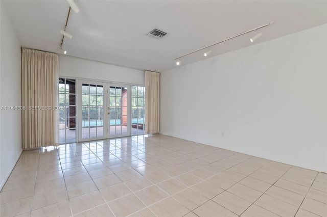 9801 SW 99th St, Miami, FL 33176