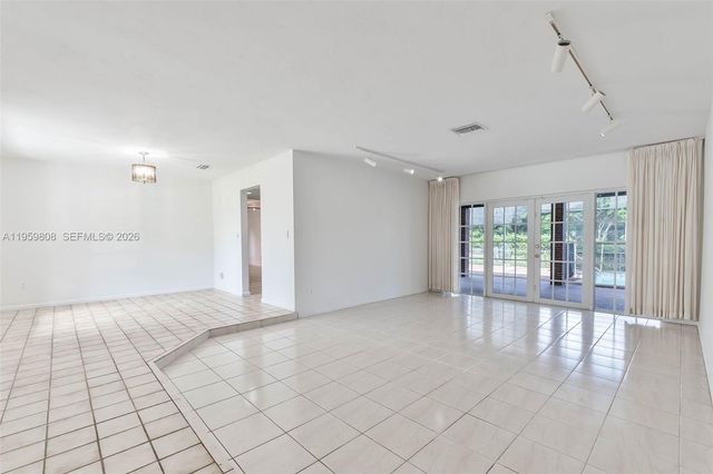 9801 SW 99th St, Miami, FL 33176