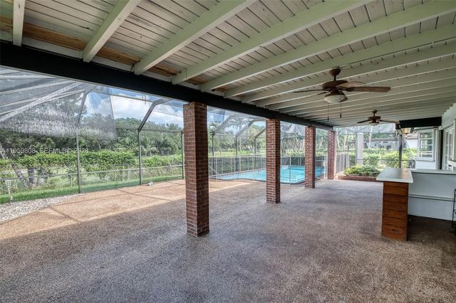 9801 SW 99th St, Miami, FL 33176