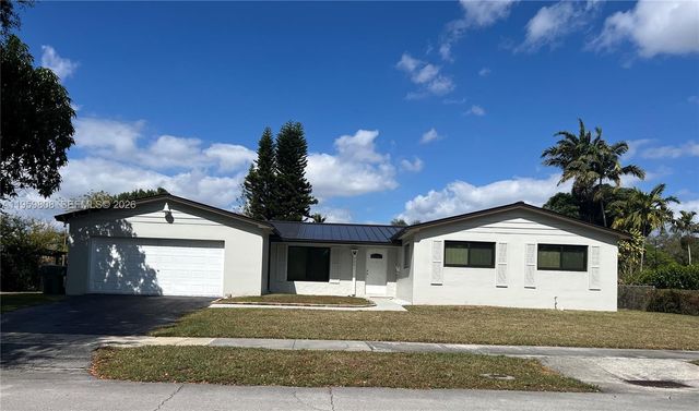 9801 SW 99th St, Miami, FL 33176