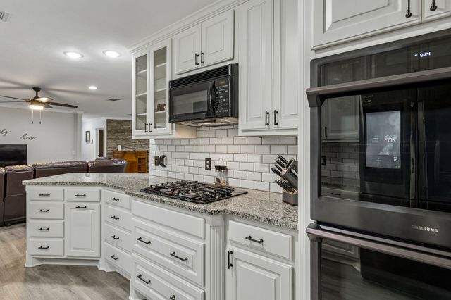 1003 Newell Drive, Hudson Oaks, TX 76087