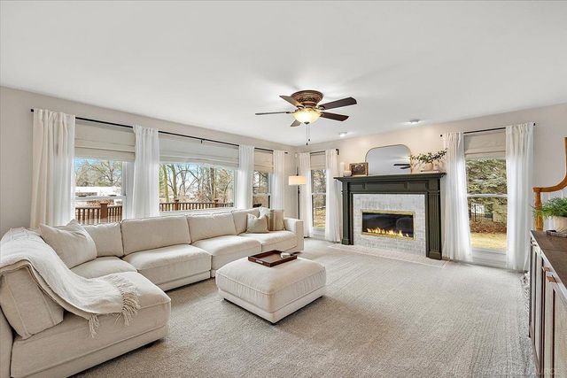 2757 W Bloomfield Oaks Drive, West Bloomfield Twp, MI 48324