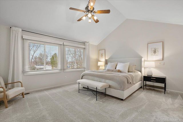 2757 W Bloomfield Oaks Drive, West Bloomfield Twp, MI 48324