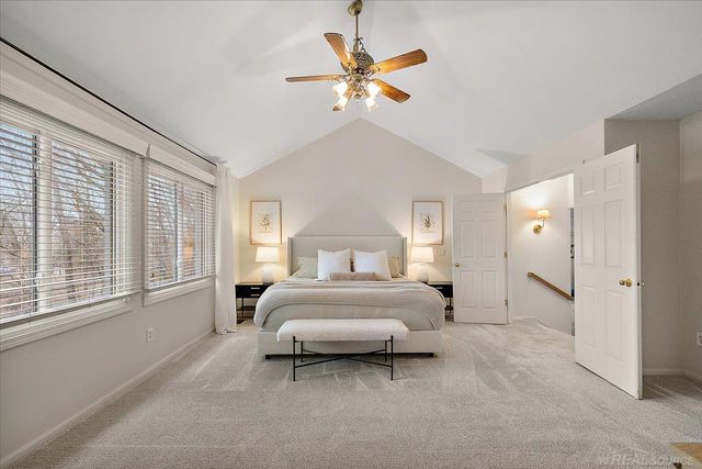 2757 W Bloomfield Oaks Drive, West Bloomfield Twp, MI 48324