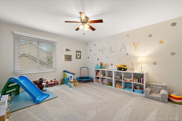 2757 W Bloomfield Oaks Drive, West Bloomfield Twp, MI 48324