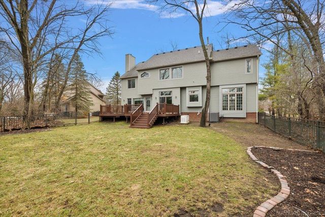 2757 W Bloomfield Oaks Drive, West Bloomfield Twp, MI 48324