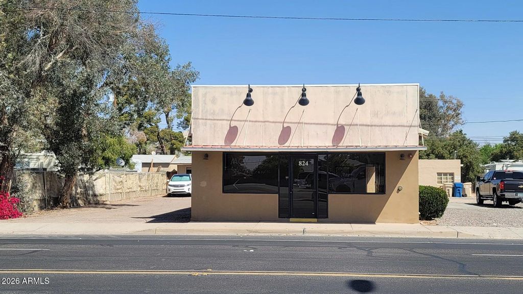 824 E MONROE Avenue, Buckeye, AZ 85326 — photo 2