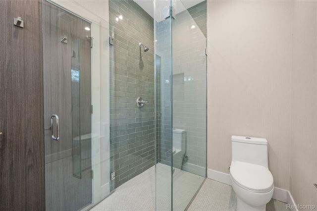 18654 Oldfield Road, New Buffalo Township, MI 49117