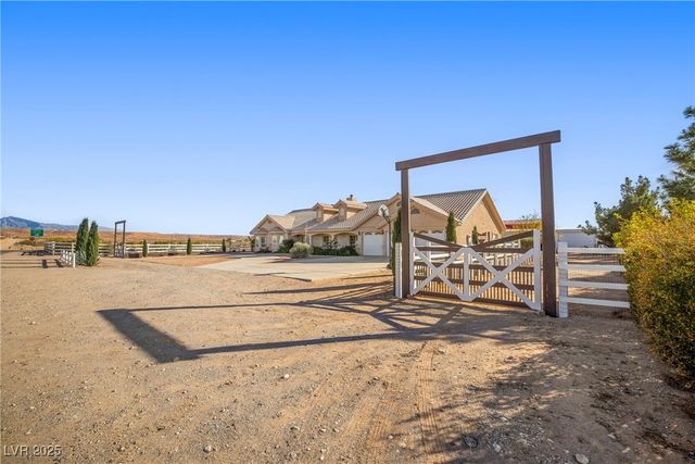 921 Gubler Avenue, Logandale, NV 89021