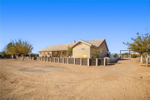 921 Gubler Avenue, Logandale, NV 89021