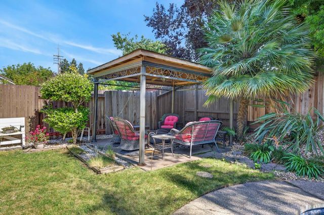 6510 Kenbridge St, Elk Grove, CA 95758