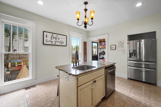 100 Corsicana Street, Hillsboro, TX 76645