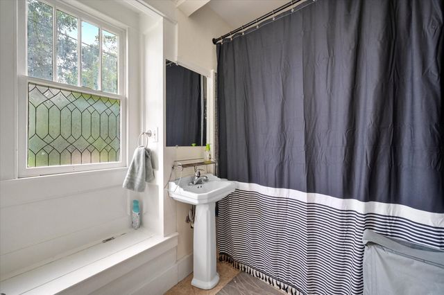 100 Corsicana Street, Hillsboro, TX 76645