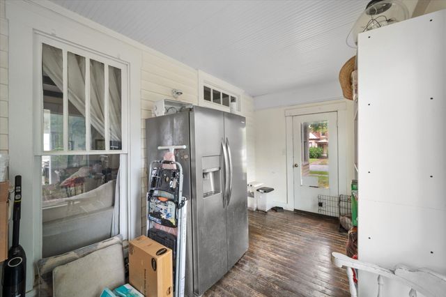 100 Corsicana Street, Hillsboro, TX 76645