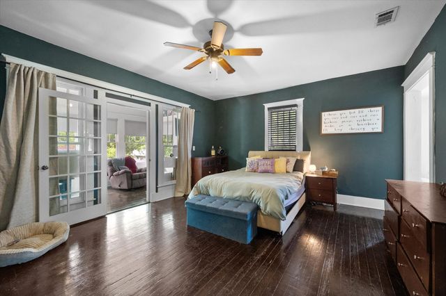 100 Corsicana Street, Hillsboro, TX 76645