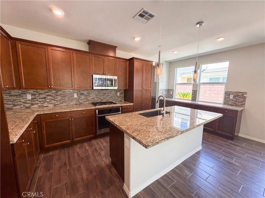 8667 Autumn Path, Chino, CA 91708