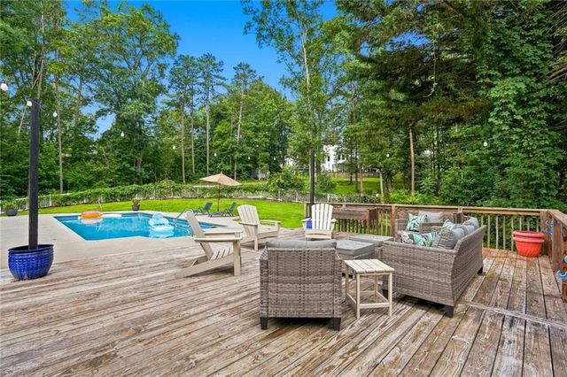 421 Eagle Ridge Trail, Canton, GA 30114