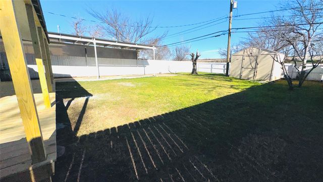 3297 Todd Avenue, Fort Worth, TX 76110