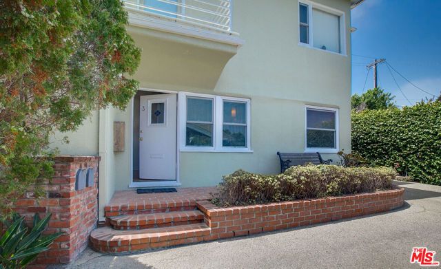 2534 7th Street 3, Santa Monica, CA 90405