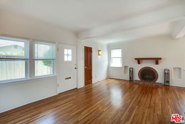 2534 7th Street 3, Santa Monica, CA 90405