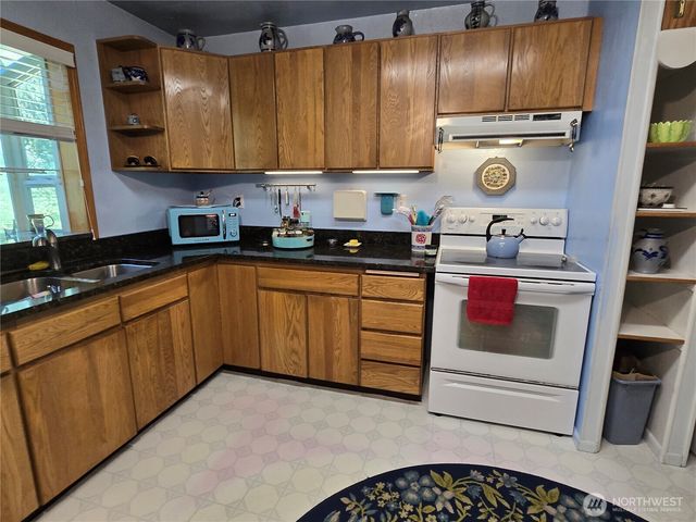 8823 Old Highway 99 SE, Tumwater, WA 98501