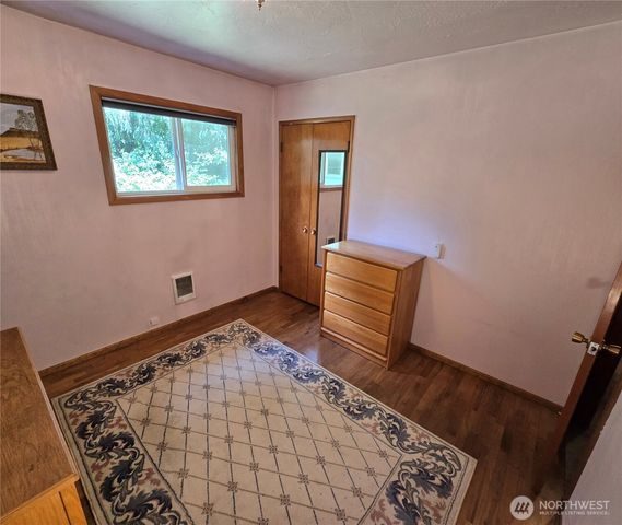 8823 Old Highway 99 SE, Tumwater, WA 98501