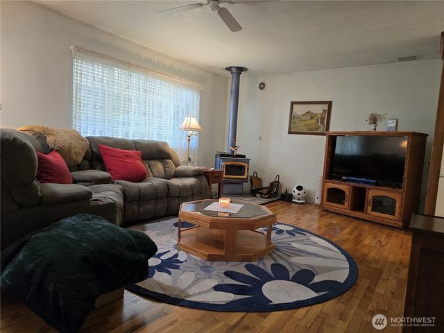 8823 Old Highway 99 SE, Tumwater, WA 98501