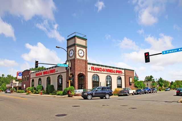 3711 Glendale Terrace, Minneapolis, MN 55410