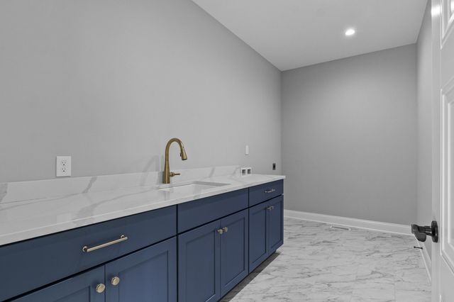3573 Harper Woods Lane, Lexington, KY 40515