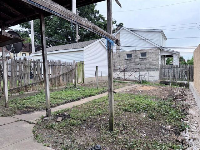 4176 Newport Court, St Louis, MO 63116