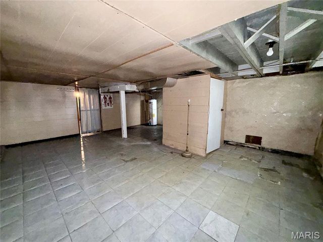 4176 Newport Court, St Louis, MO 63116