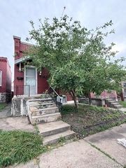 4176 Newport Court, St Louis, MO 63116