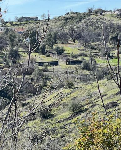 16266 Gold Pan Way, Redding, CA 96001