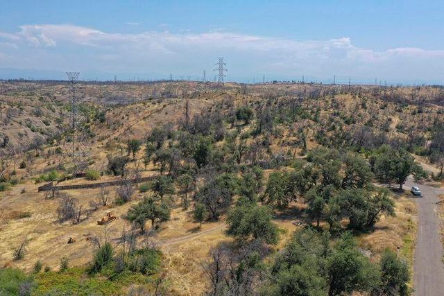 16266 Gold Pan Way, Redding, CA 96001