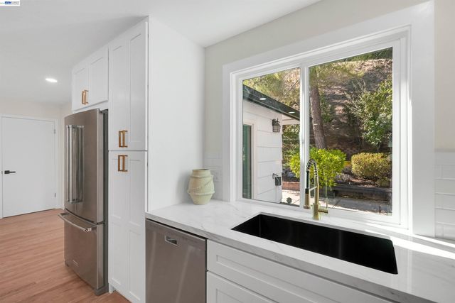 293 Via Cima Ct, Danville, CA 94526